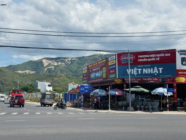 Mặt tiền D30 ,Thôn Vĩnh Hiệp gần 23/10 chỉ 3 tỷ 450 - Ảnh 2